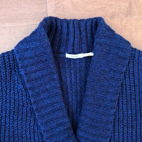 Kimchi Blue Navy V neck Knit sweater - Picture 4 of 10